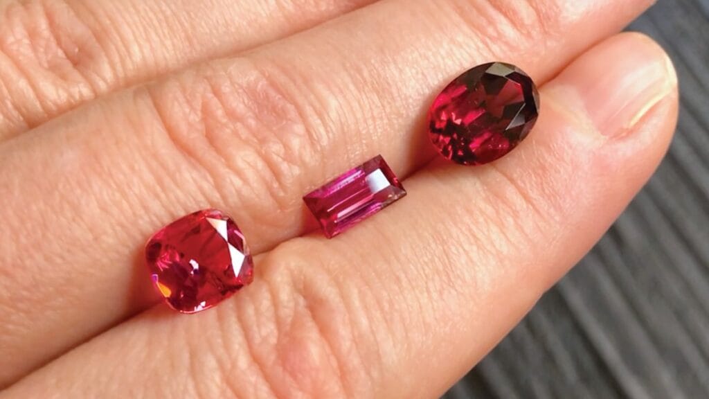 Spinel vs Ruby Comparing the Two Stunning Gemstones